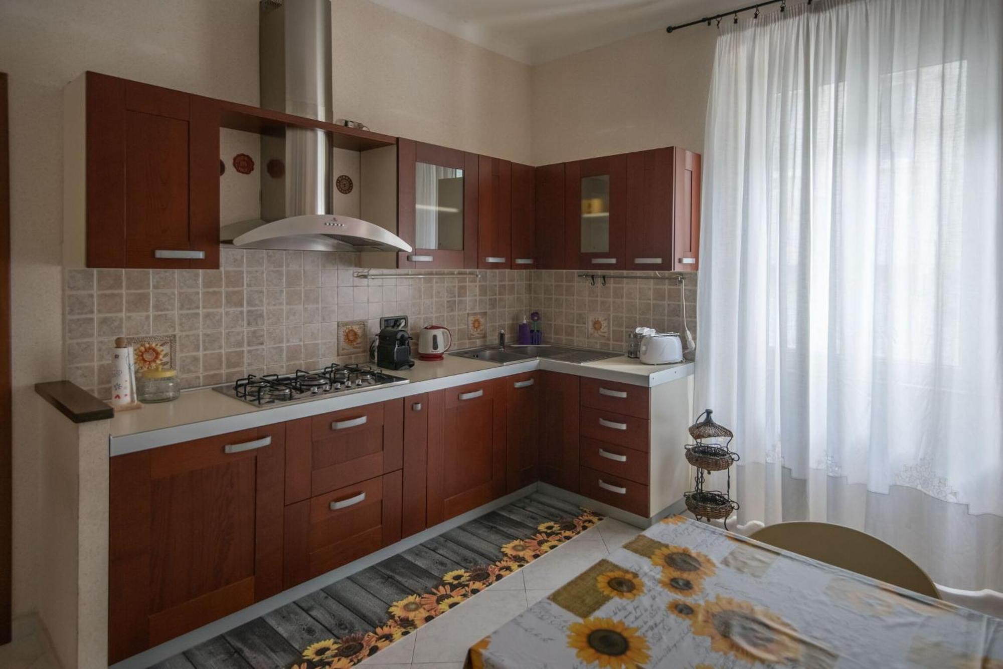 La Casa Dei Girasoli Wi-fi E Relax Apartment *